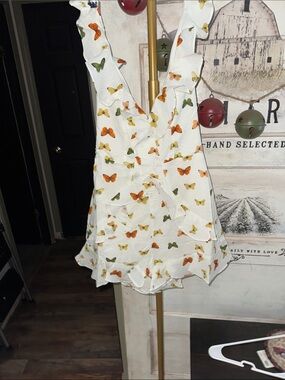 Rose Velvet White Butterfly-Print Ruffle Romper with Tie Waist